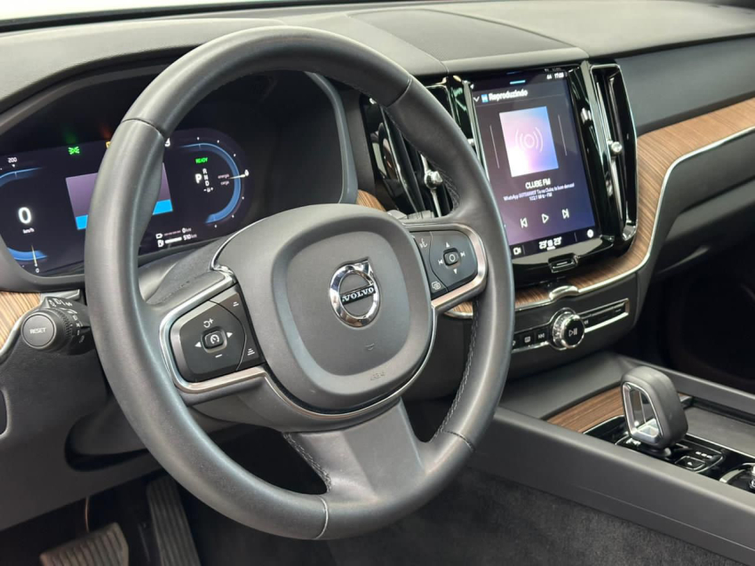 volvo xc60 2.0 t8 recharge plus awd geartronic hibrido 4p automatico 20235