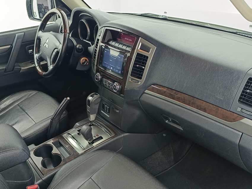 mitsubishi pajero full 3.2 hpe 4x4 16v turbo intercooler diesel 4p automatico 20205