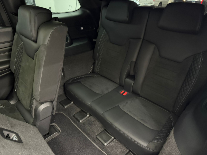 jeep commander 2.0 hurricane 4 turbo gasolina blackhawk at9 4p automatico 202511