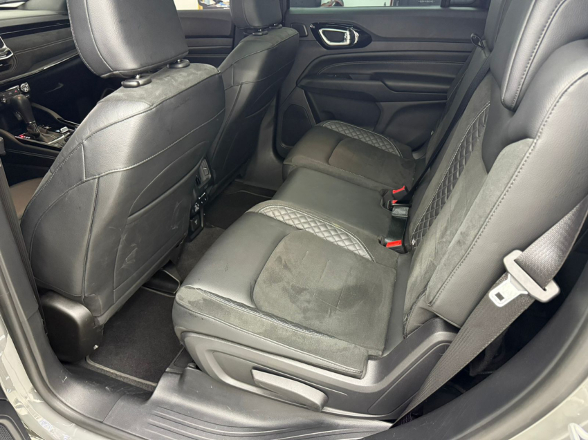 jeep commander 2.0 hurricane 4 turbo gasolina blackhawk at9 4p automatico 202514