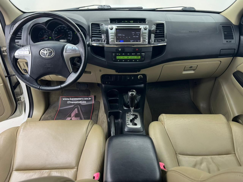 toyota hilux sw4 3.0 sr 4x4 16v turbo intercooler diesel 4p automatico 20156