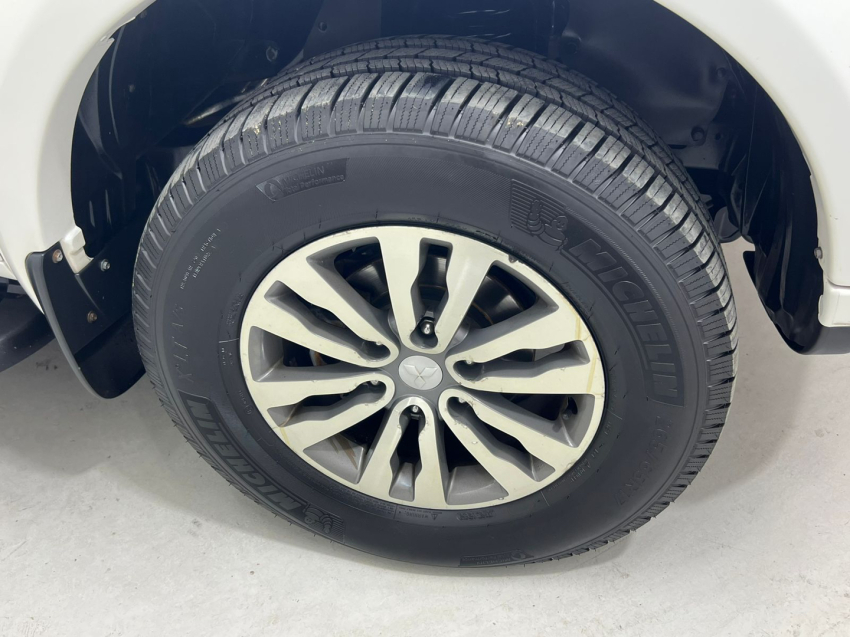 mitsubishi pajero dakar 3.2 hpe 4x4 7 lugares 16v turbo intercooler diesel 4p automatico 201716