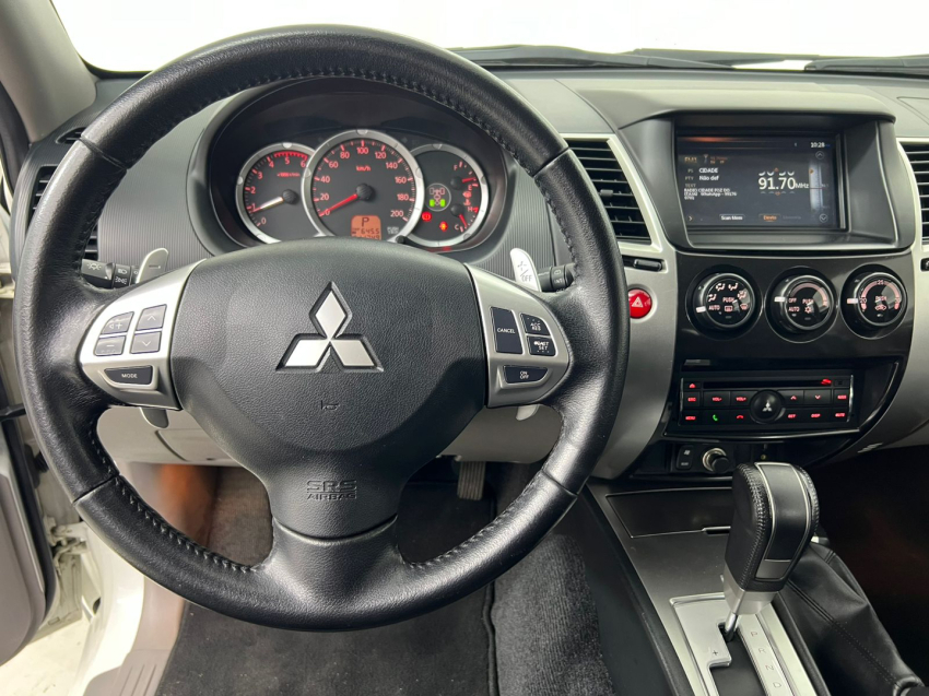 mitsubishi pajero dakar 3.2 hpe 4x4 7 lugares 16v turbo intercooler diesel 4p automatico 20177