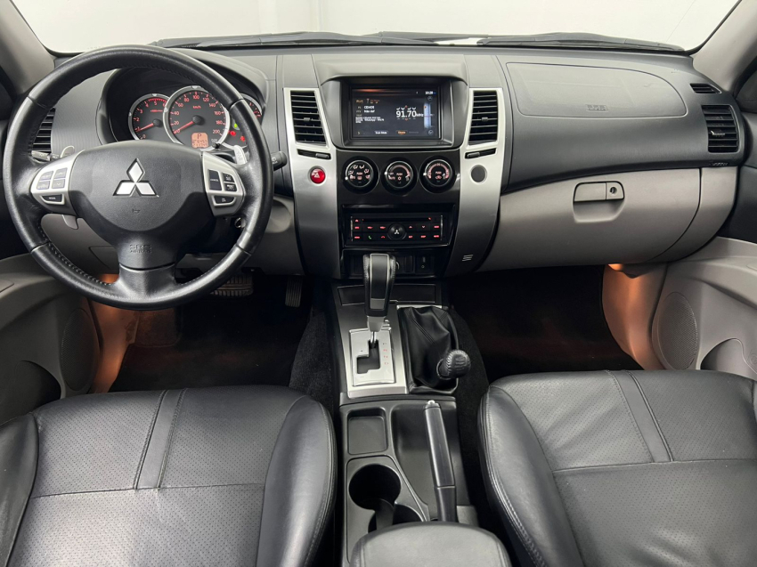 mitsubishi pajero dakar 3.2 hpe 4x4 7 lugares 16v turbo intercooler diesel 4p automatico 20176