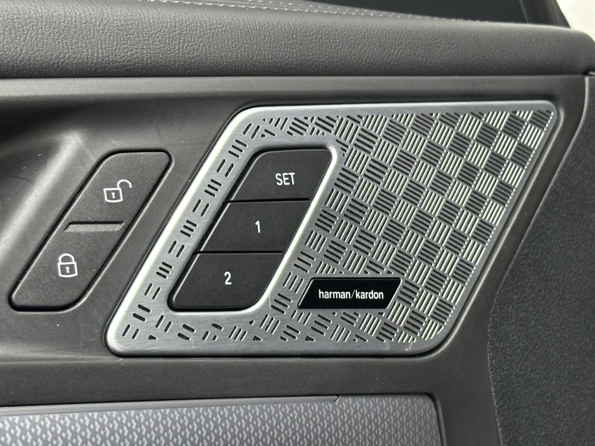 bmw x1 2.0 16v turbo gasolina sdrive20i m sport steptronic 1.9 4p automatico 202512