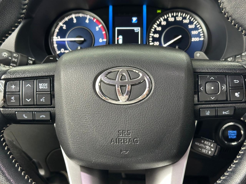 toyota hilux sw4 2.8 d-4d turbo diesel srx 7l 4x4 automatico 2.7 4p 20227