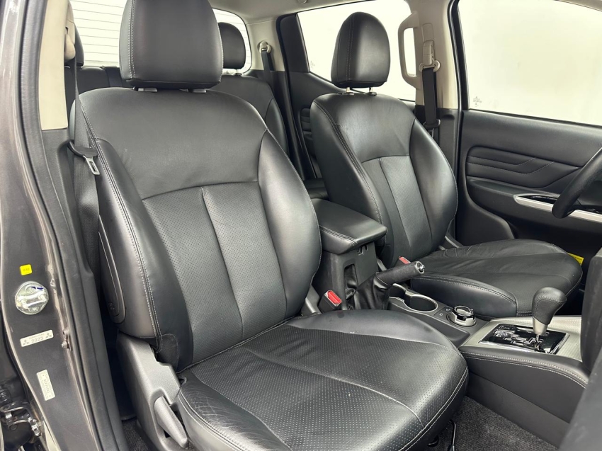 mitsubishi triton 2.4 biturbo diesel hpe-s 4x4 automatico 4p 202415