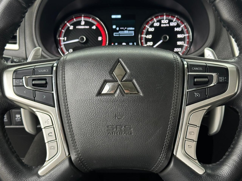 mitsubishi triton 2.4 biturbo diesel hpe-s 4x4 automatico 4p 202410