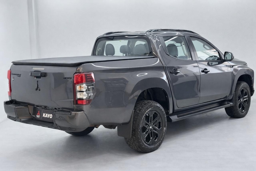 mitsubishi triton 2.4 biturbo diesel hpe-s 4x4 automatico 4p 20243