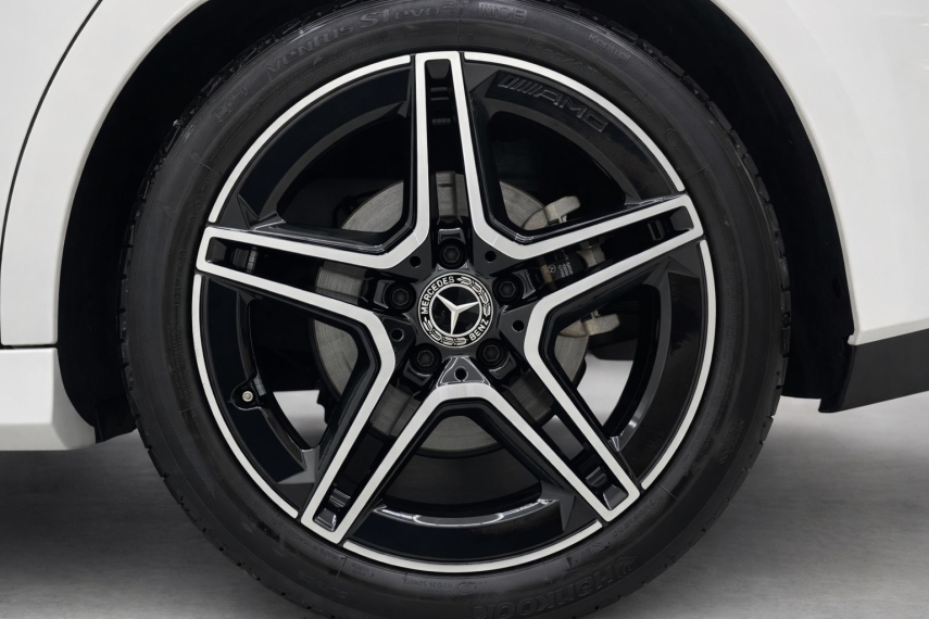 mercedes-benz cla 200 1.3 mhev amg line 7g-dct hibrido 4p automatico 20244