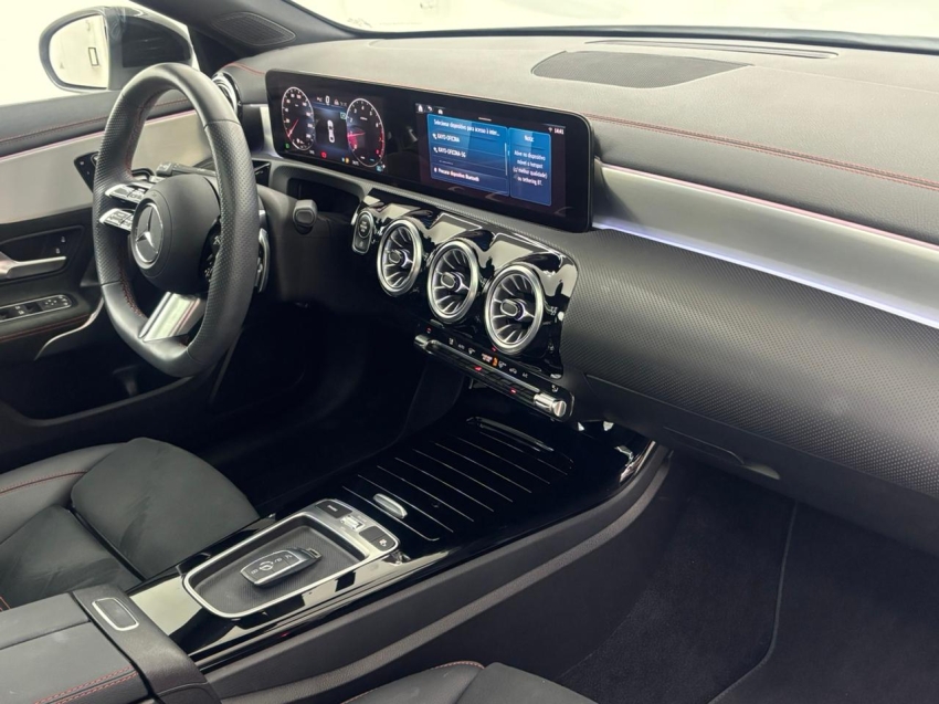 mercedes-benz cla 200 1.3 mhev amg line 7g-dct hibrido 4p automatico 202410