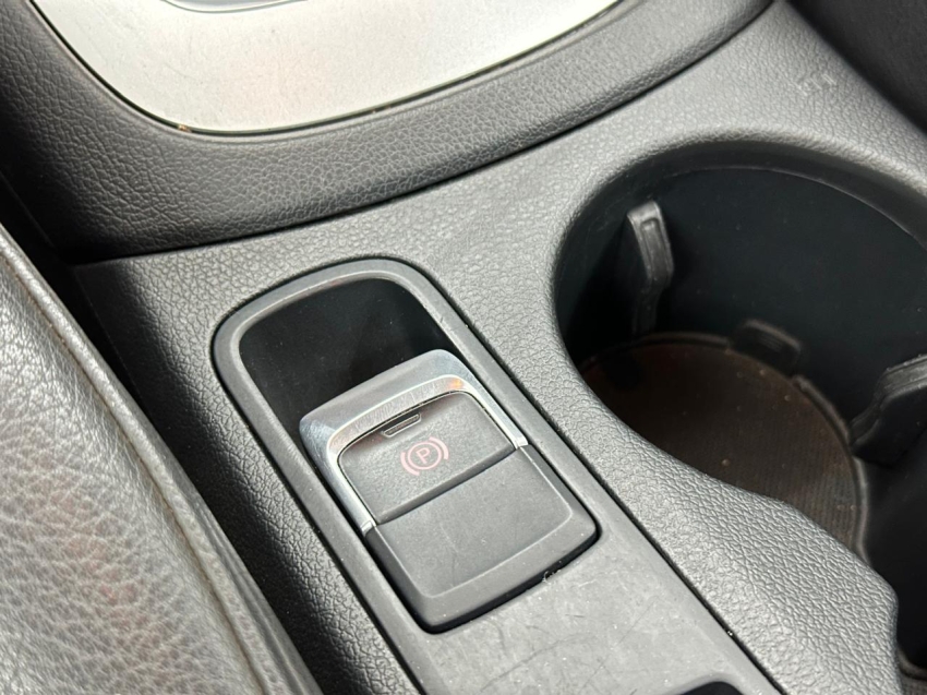 audi q3 1.4 tfsi attraction flex 4p s tronic 1.3 automatico 201716