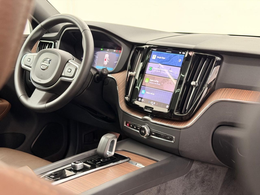 volvo xc60 2.0 t8 recharge plus awd geartronic 1.9 hibrido 4p automatico 20248