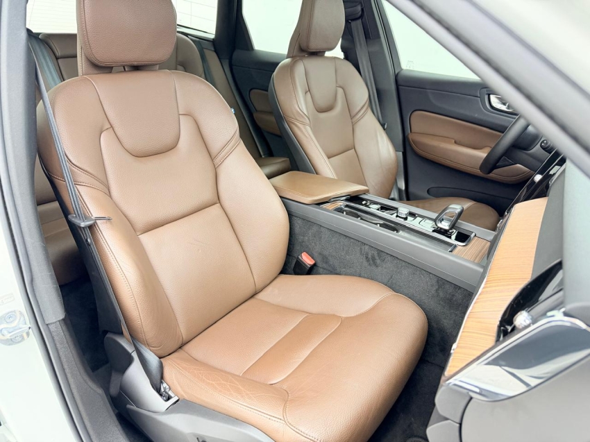 volvo xc60 2.0 t8 recharge plus awd geartronic 1.9 hibrido 4p automatico 202419