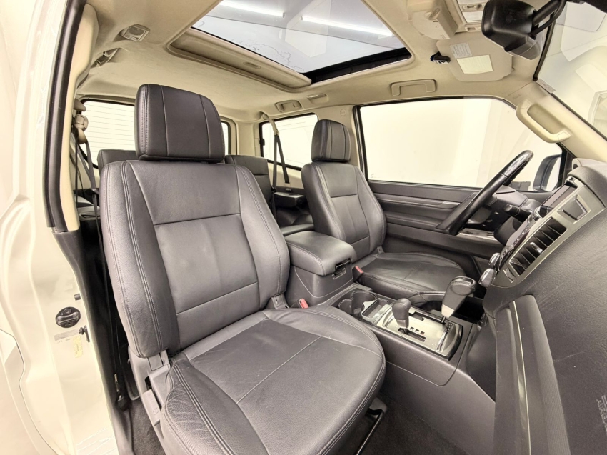 mitsubishi pajero full 3.8 hpe 4x4 v6 24v gasolina 2p automatico 201818