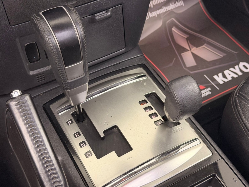 mitsubishi pajero full 3.8 hpe 4x4 v6 24v gasolina 2p automatico 201815