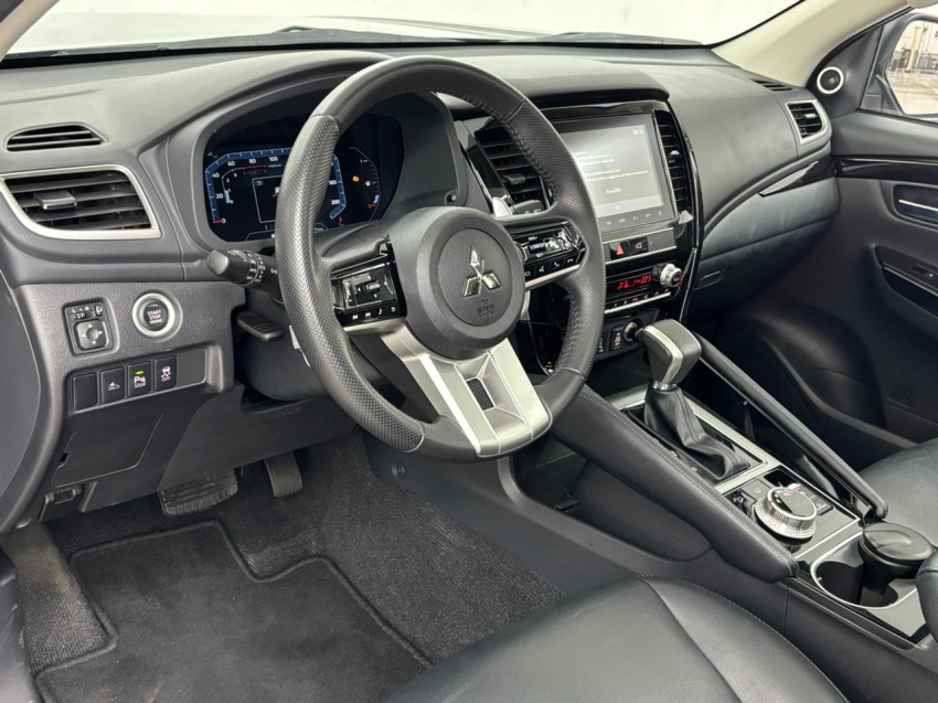 mitsubishi pajero sport 2.4 16v mivec turbo diesel legend awd automatico 4p 20258