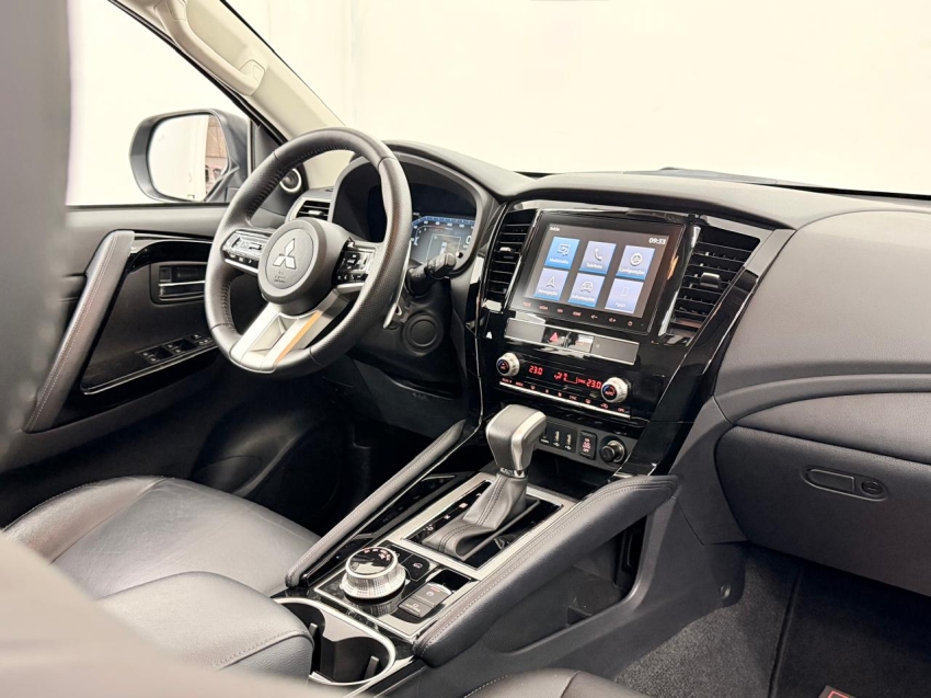 mitsubishi pajero sport 2.4 16v mivec turbo diesel legend awd automatico 4p 20258