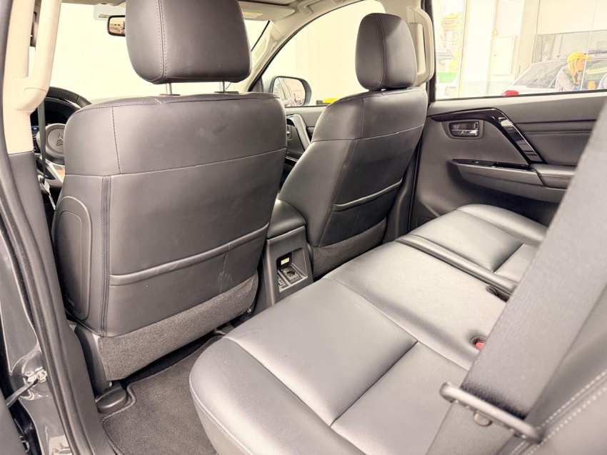 mitsubishi pajero sport 2.4 16v mivec turbo diesel legend awd automatico 4p 202520