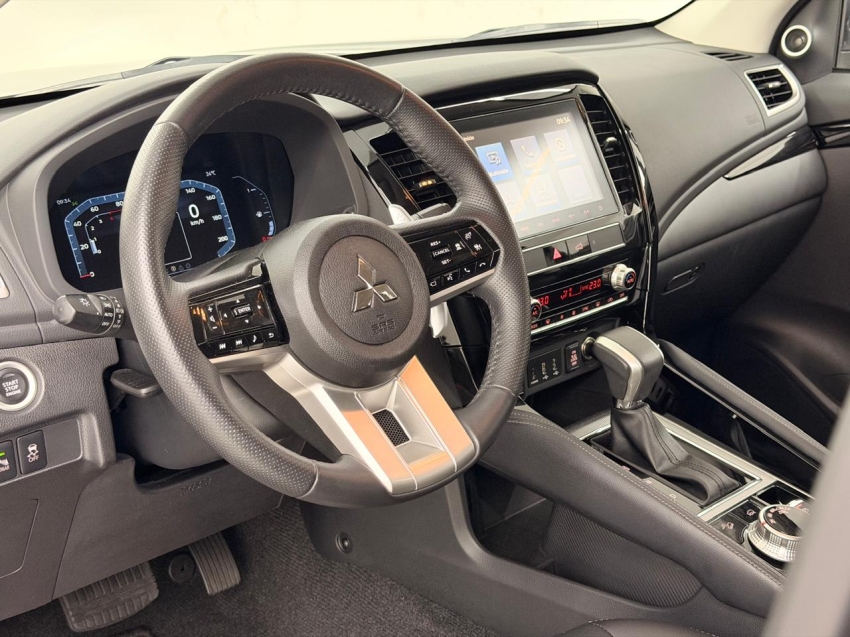 mitsubishi pajero sport 2.4 16v mivec turbo diesel legend awd automatico 4p 20256