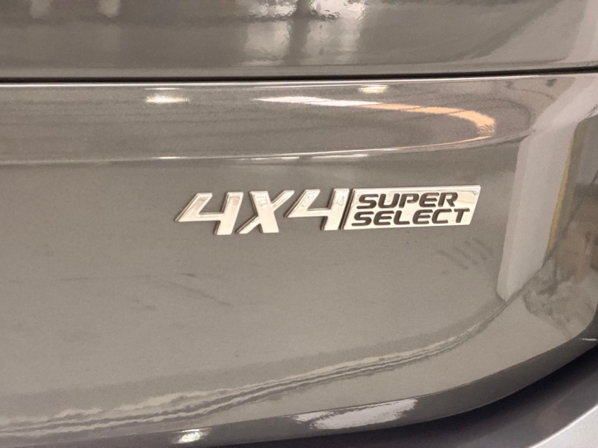 mitsubishi pajero sport 2.4 16v mivec turbo diesel legend awd automatico 4p 202528