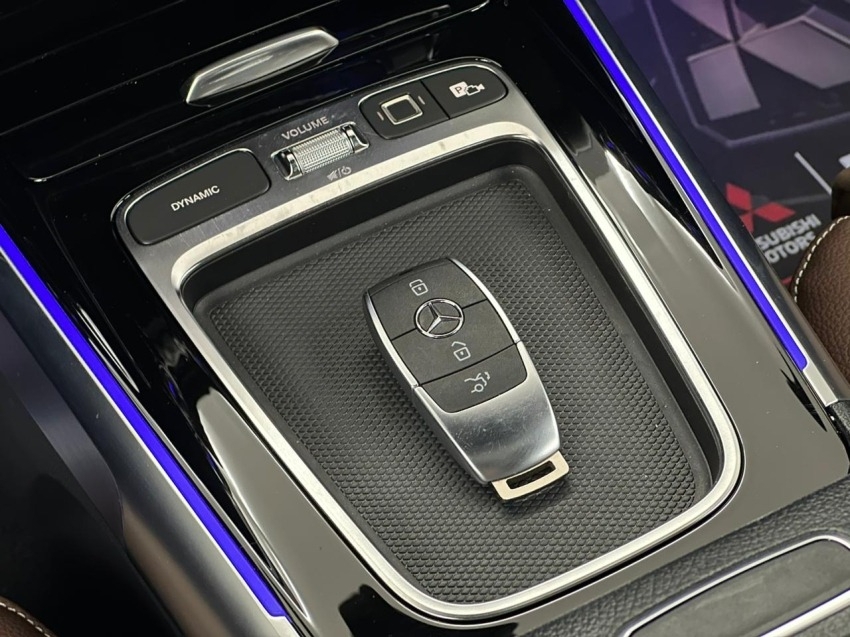 mercedes-benz glb 220 2.0 4m amg line 1.9 hibrido 4p automatico 20259