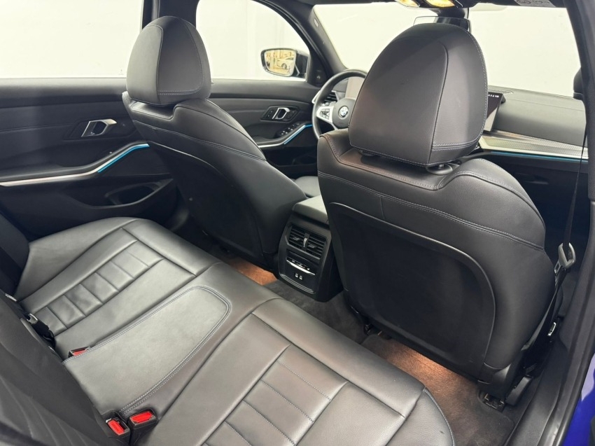 bmw 320i 2.0 16v turbo flex m sport automatico 1.9 4p 202412