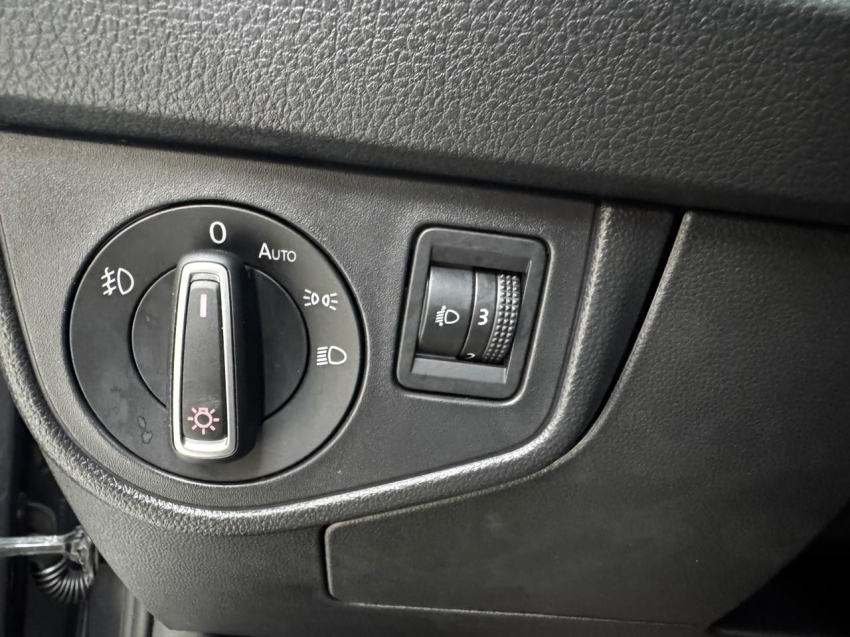 volkswagen nivus 1.0 200 tsi total flex highline automatico 9.9 4p 202413