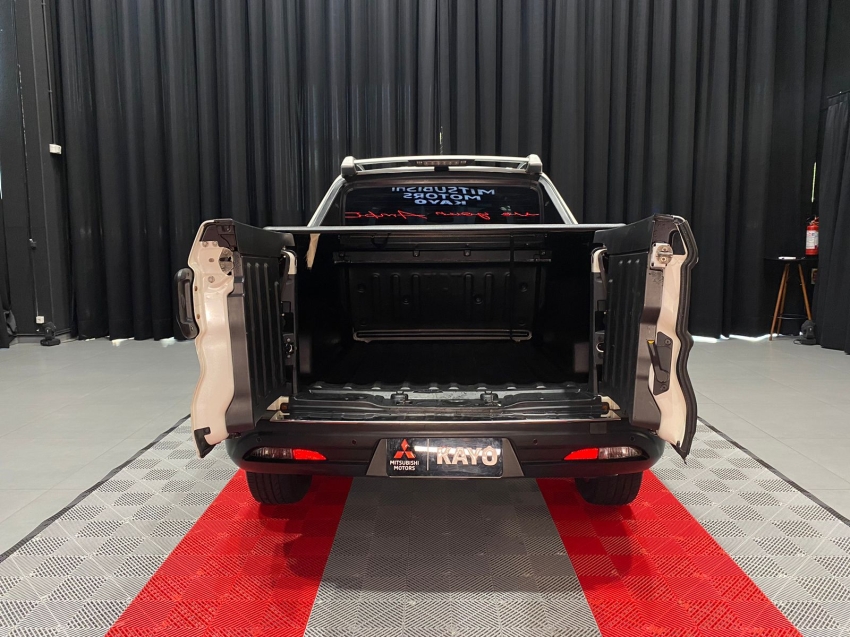 fiat toro 1.3 turbo 270 flex volcano at6 4p automatico 202210