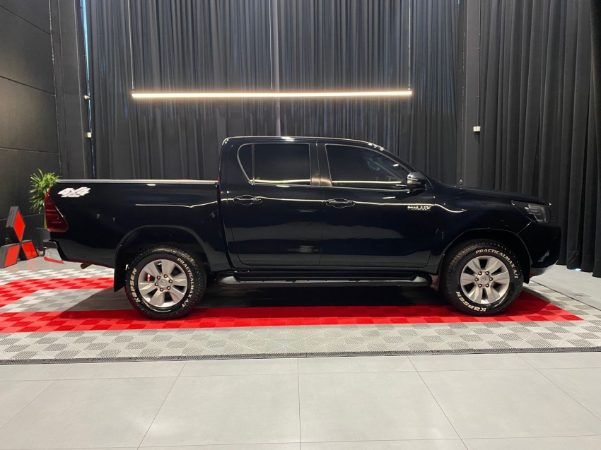 toyota hilux 2.7 srv 4x4 cd 16v flex 4p automatico 2.8 diesel 201713