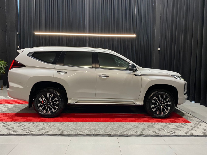 mitsubishi pajero sport 2.4 16v mivec turbo diesel hpe-s awd automatico 4p 202415