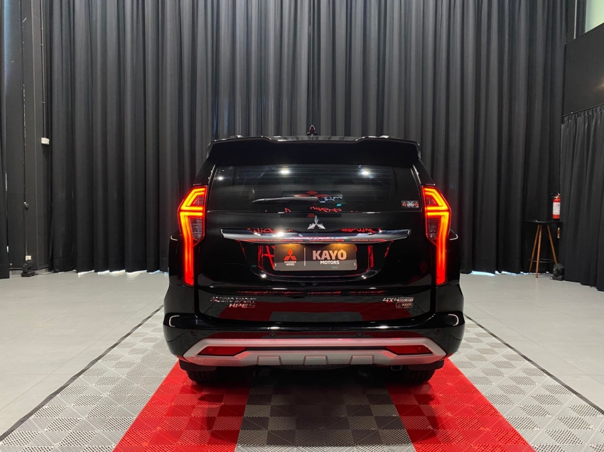 mitsubishi pajero sport 2.4 16v mivec turbo diesel hpe-s awd automatico 4p 202313