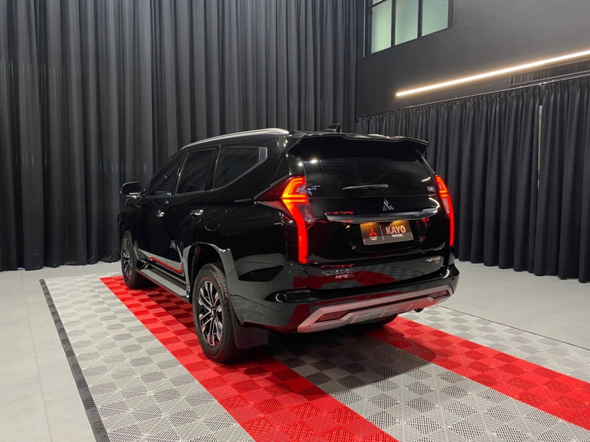 mitsubishi pajero sport 2.4 16v mivec turbo diesel hpe-s awd automatico 4p 202314