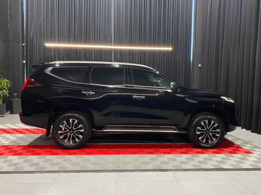 mitsubishi pajero sport 2.4 16v mivec turbo diesel hpe-s awd automatico 4p 202315