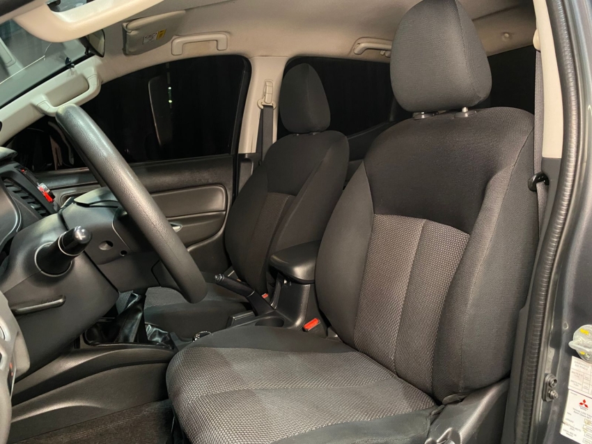 mitsubishi l200 triton 2.4 16v turbo diesel sport gls cd 4p 4x4 manual 20178