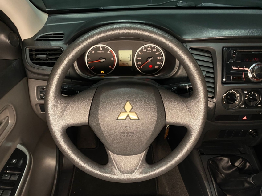 mitsubishi l200 triton 2.4 16v turbo diesel sport gls cd 4p 4x4 manual 20173