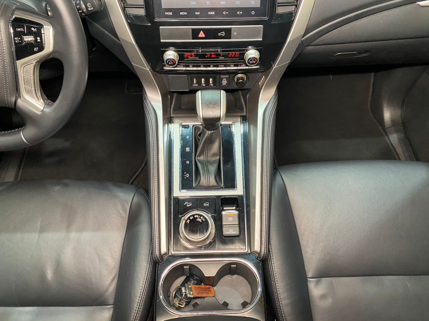 mitsubishi pajero sport 2.4 16v mivec turbo diesel hpe-s awd automatico 4p 20217