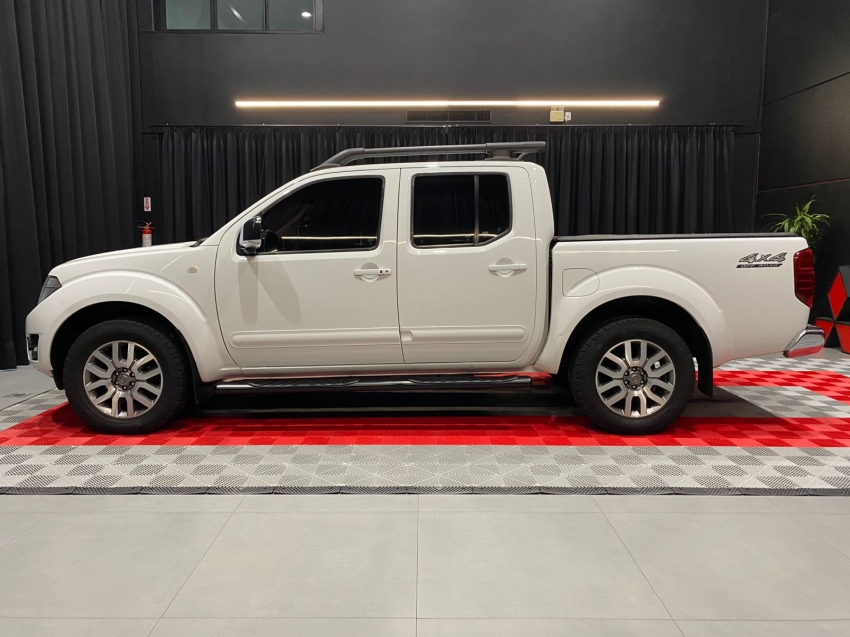 nissan frontier 2.5 sl 4x4 cd turbo eletronic diesel 4p automatico 201516