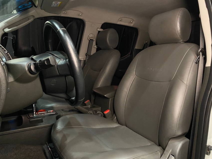 nissan frontier 2.5 sl 4x4 cd turbo eletronic diesel 4p automatico 201510