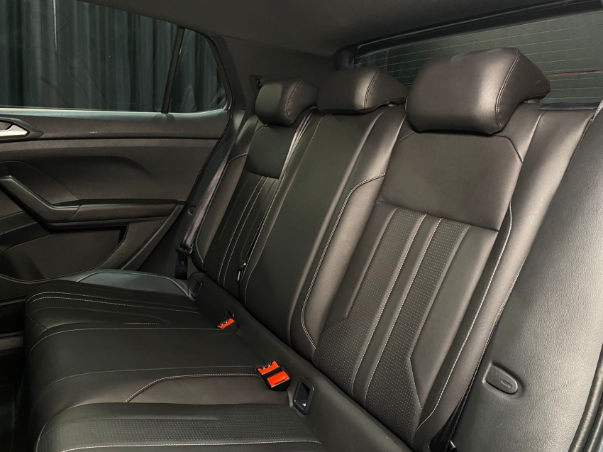 volkswagen t-cross 1.4 250 tsi total flex highline automatico 4p 202510