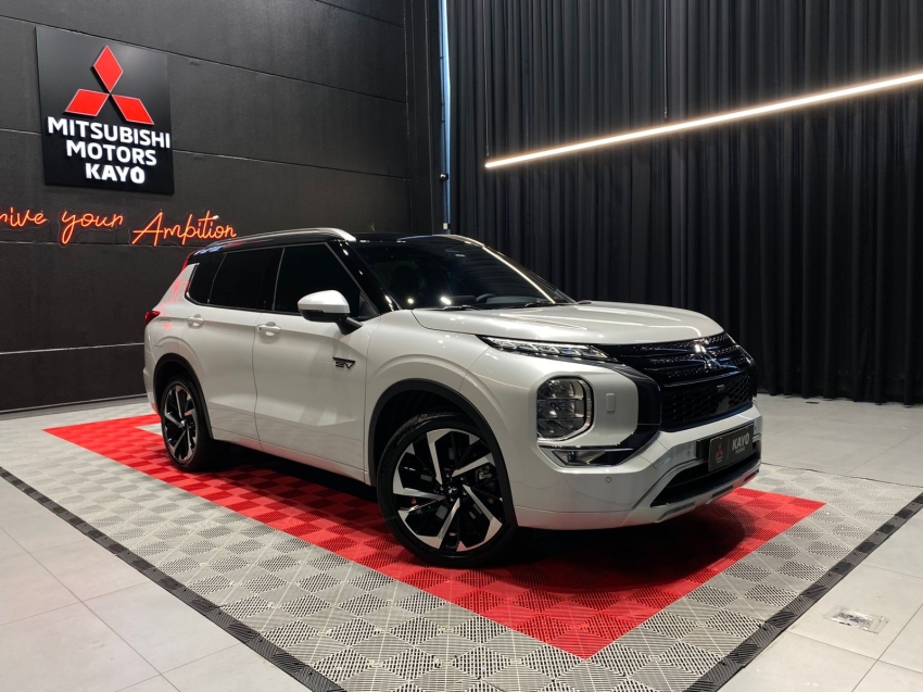 mitsubishi outlander 2.4 phev signature s-awc dht hibrido 4p automatico 2026