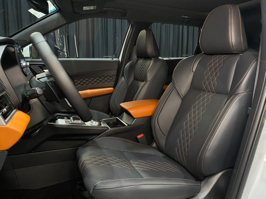 mitsubishi outlander 2.4 phev signature s-awc dht hibrido 4p automatico 20269