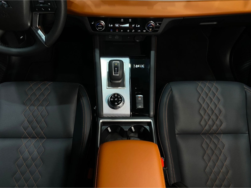 mitsubishi outlander 2.4 phev signature s-awc dht hibrido 4p automatico 20268