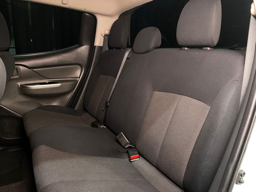 mitsubishi l200 triton 2.4 16v turbo diesel gls cd 4x4 automatico 4p 20239