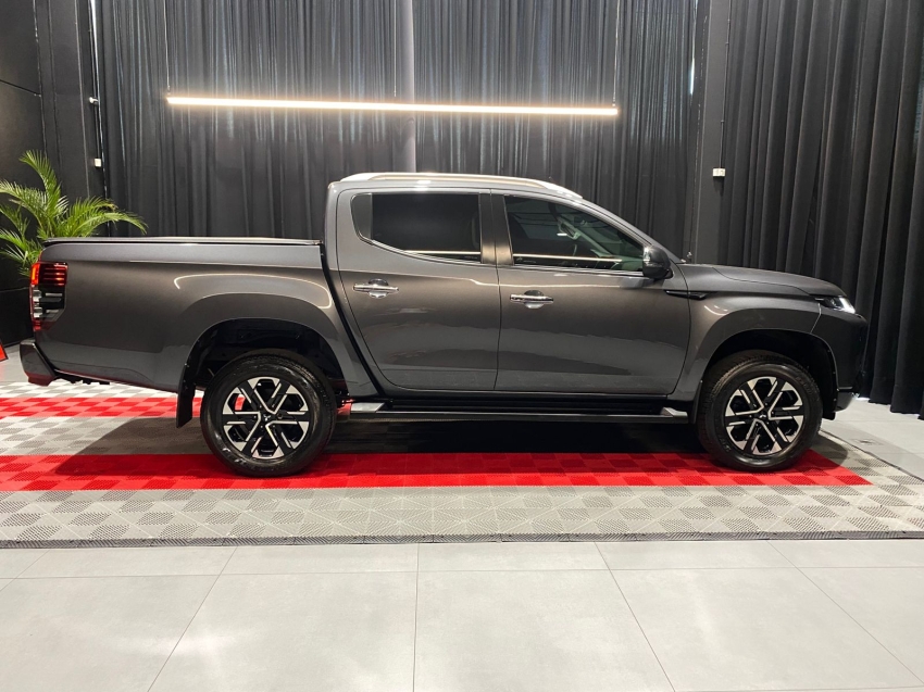 mitsubishi l200 triton 2.4 16v turbo diesel sport hpe-s cd 4p 4x4 automatico 202414