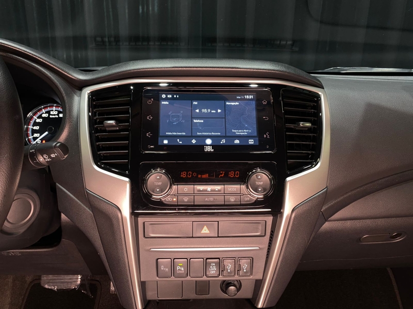 mitsubishi l200 triton 2.4 16v turbo diesel sport hpe-s cd 4p 4x4 automatico 20246