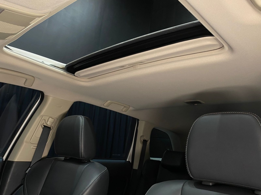 mitsubishi outlander 2.2 mivec di-d diesel hpe-s awd automatico 4p 20228