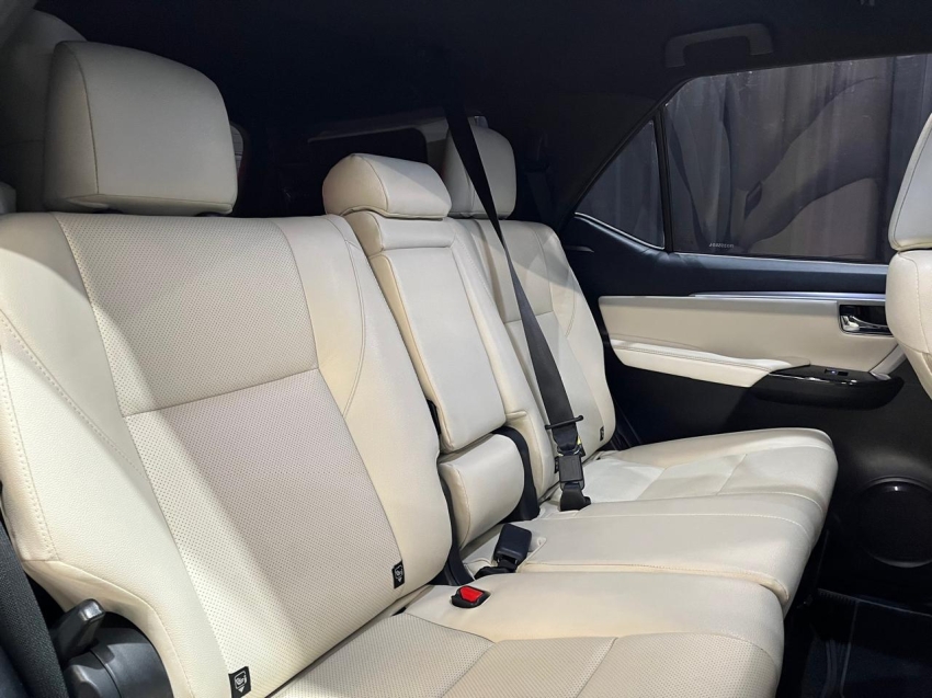 toyota hilux sw4 2.8 d-4d turbo diesel diamond 7l 4x4 automatico 4p 202411