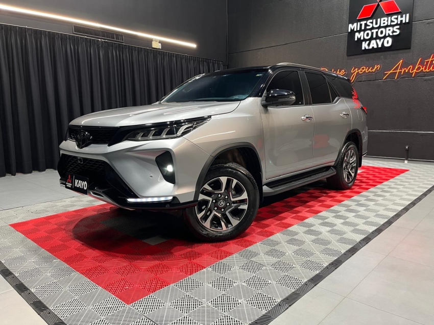 toyota hilux sw4 2.8 d-4d turbo diesel diamond 7l 4x4 automatico 4p 20242