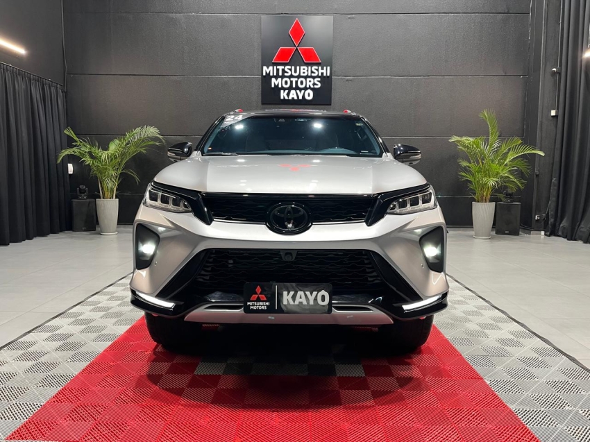 toyota hilux sw4 2.8 d-4d turbo diesel diamond 7l 4x4 automatico 4p 20241